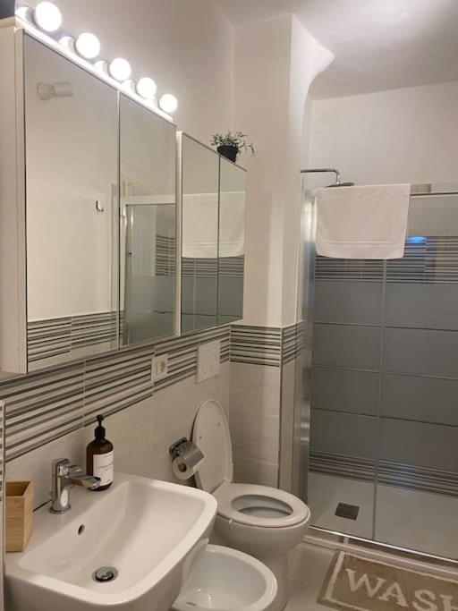 Gianfranco - City Center Apt ฟลอเรนซ์ ภายนอก รูปภาพ